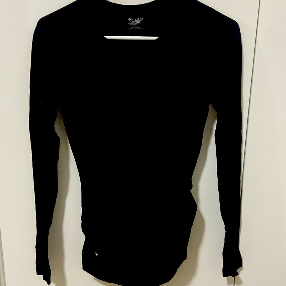 Athleta long sleeve Speedlight pullover. Size XS.